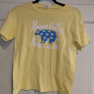 Delta Pro Weight Girls Size L Yellow North Carolina Tee